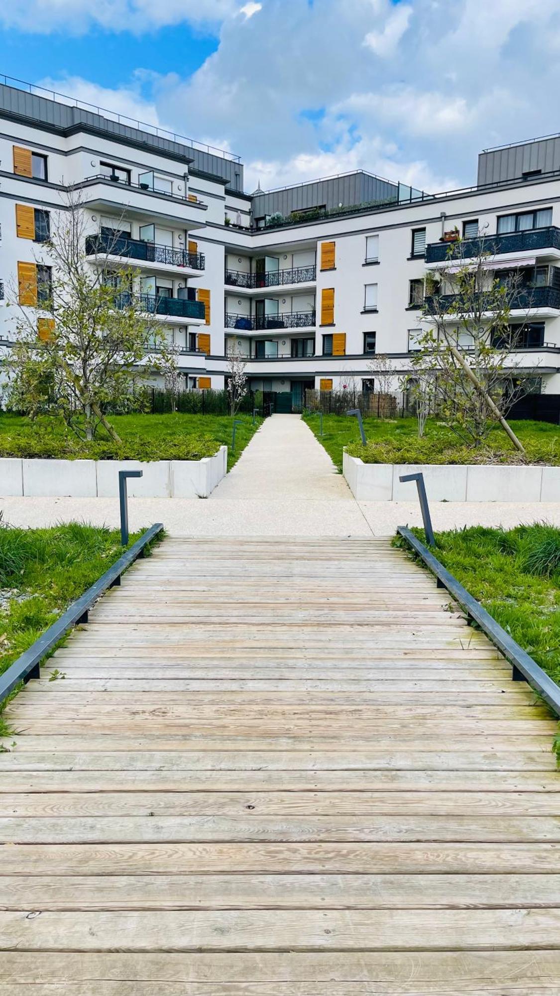 Appartamento Le Lion D'Or - Parking - Netflix - Wifi - Nerf Bussy-Saint-Georges Esterno foto